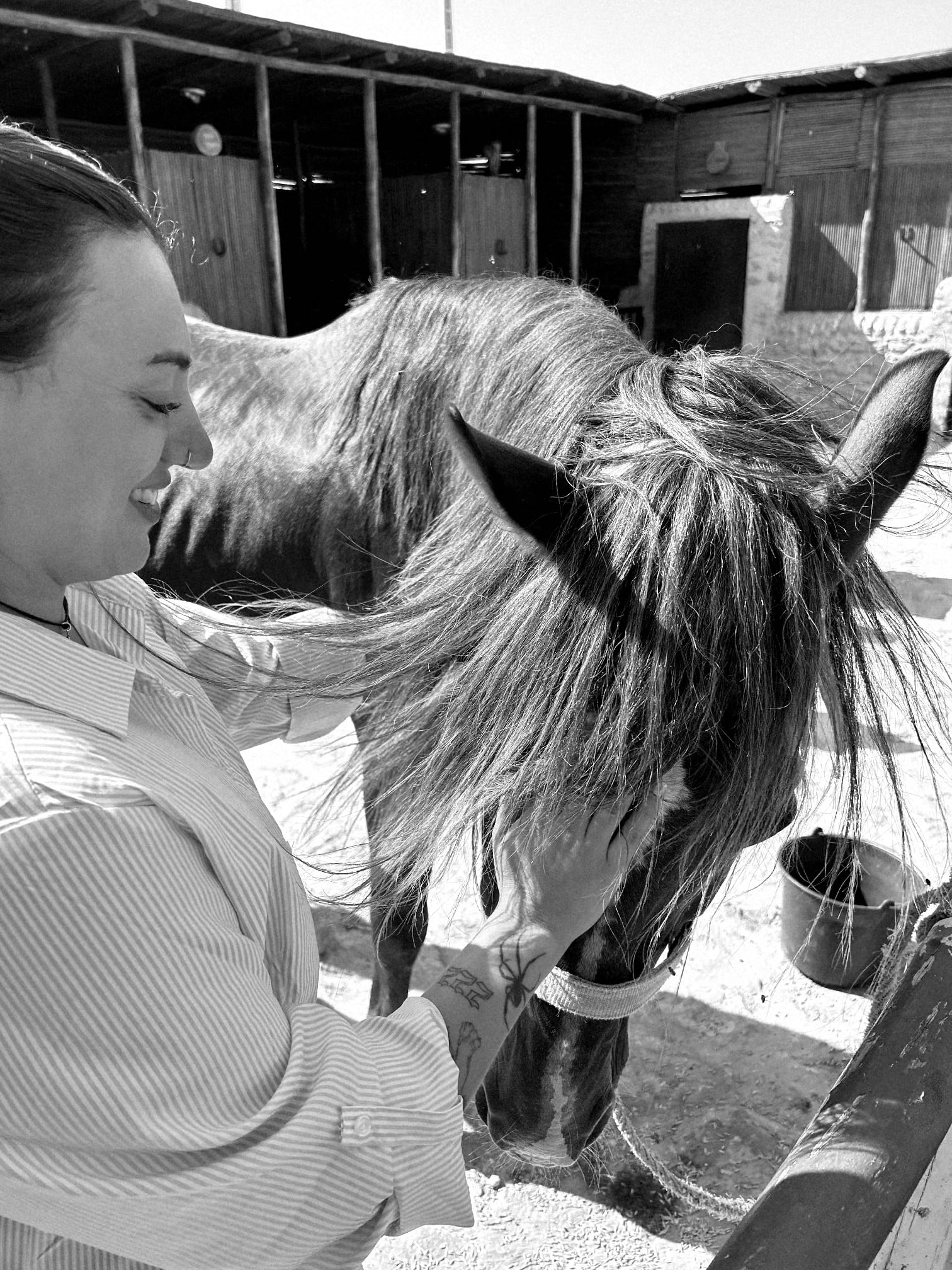 Naiara con un caballo